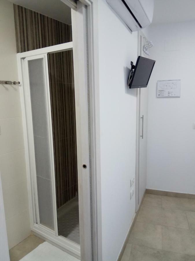 Hostal Brisas De Conil كونيل ذي لا فرونتيرا المظهر الخارجي الصورة