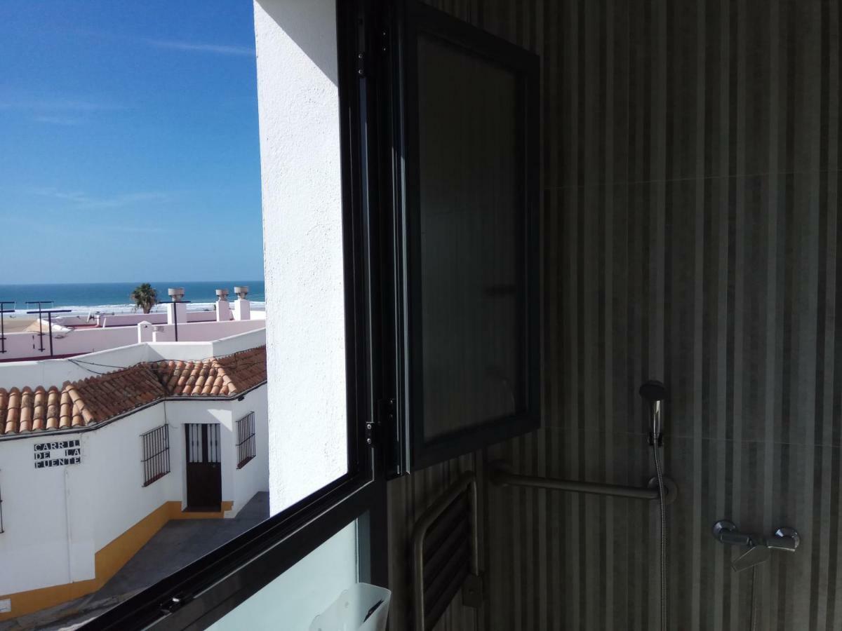 Hostal Brisas De Conil كونيل ذي لا فرونتيرا المظهر الخارجي الصورة